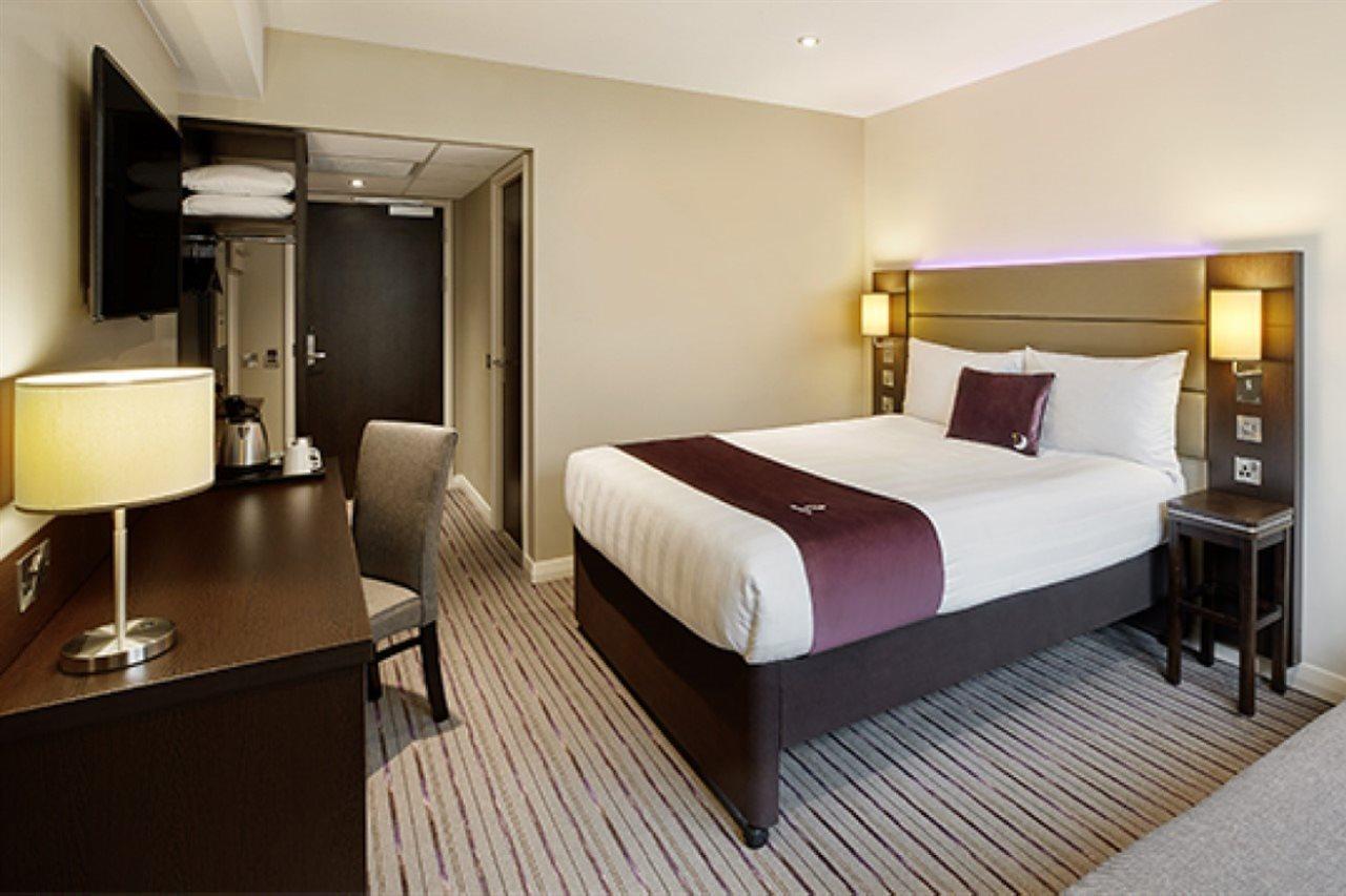 Premier Inn Ливерпуль Экстерьер фото