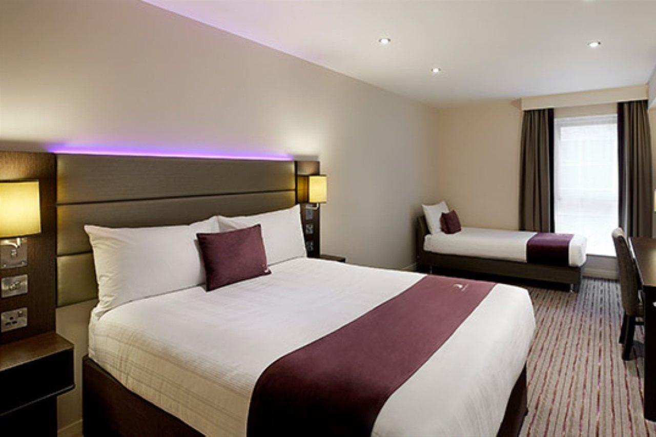 Premier Inn Ливерпуль Экстерьер фото