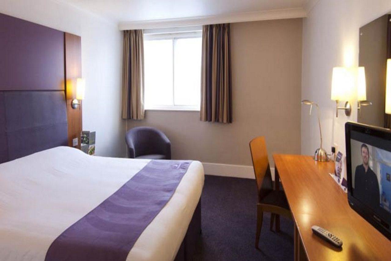 Premier Inn Ливерпуль Экстерьер фото